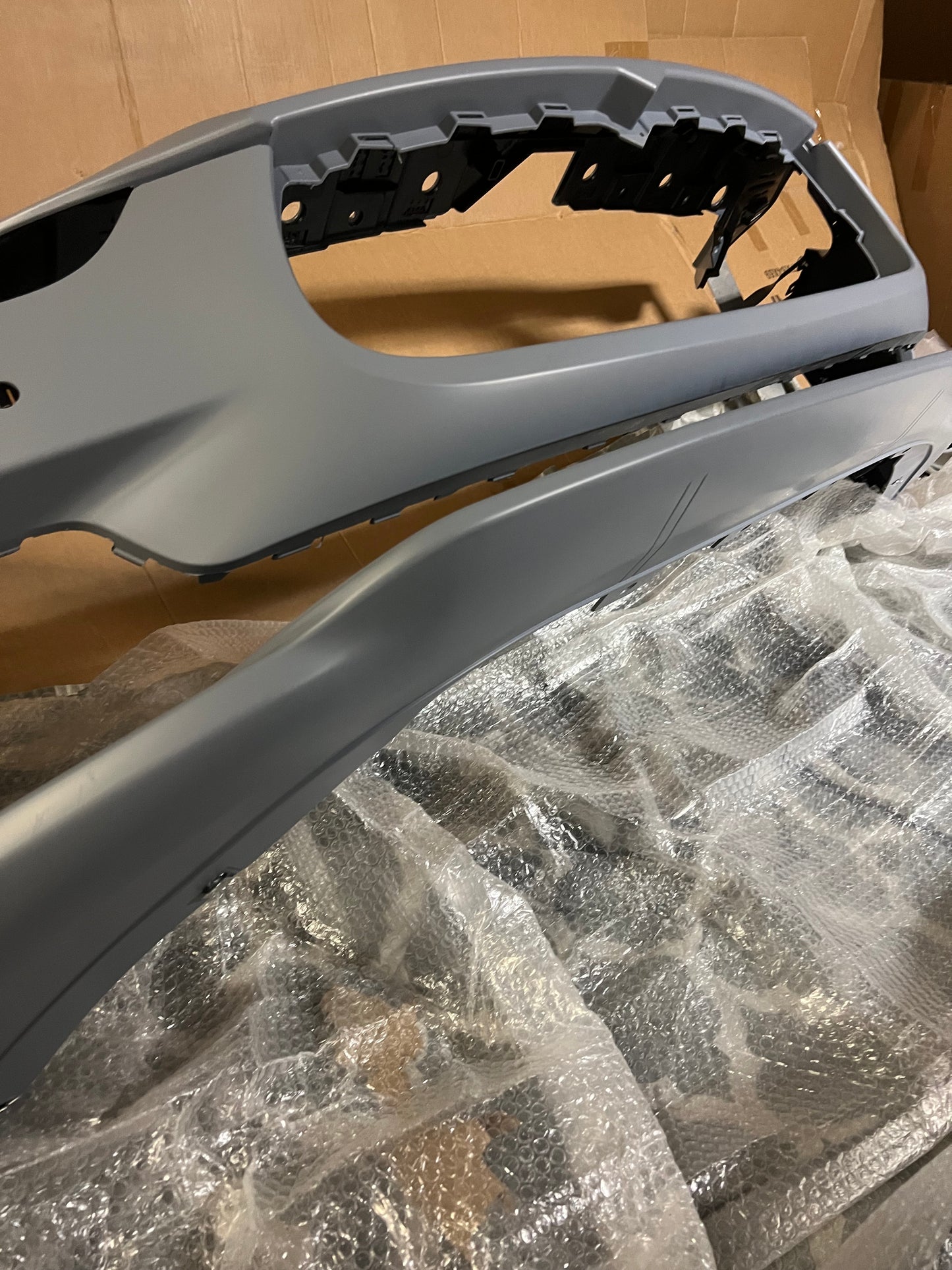 2014-2017 Maserati Ghibli Front Bumper Cover Replacement 673001801