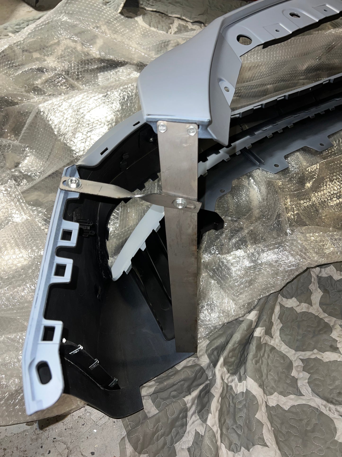 2014-2017 Maserati Ghibli Front Bumper Cover Replacement 673001801