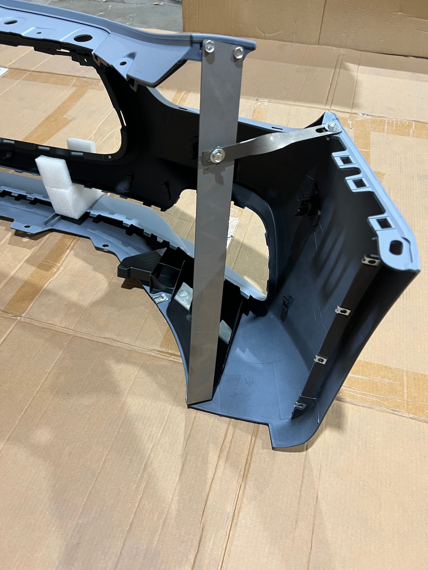 Maserati Ghibli Front Bumper Cover Replacement 673001804
