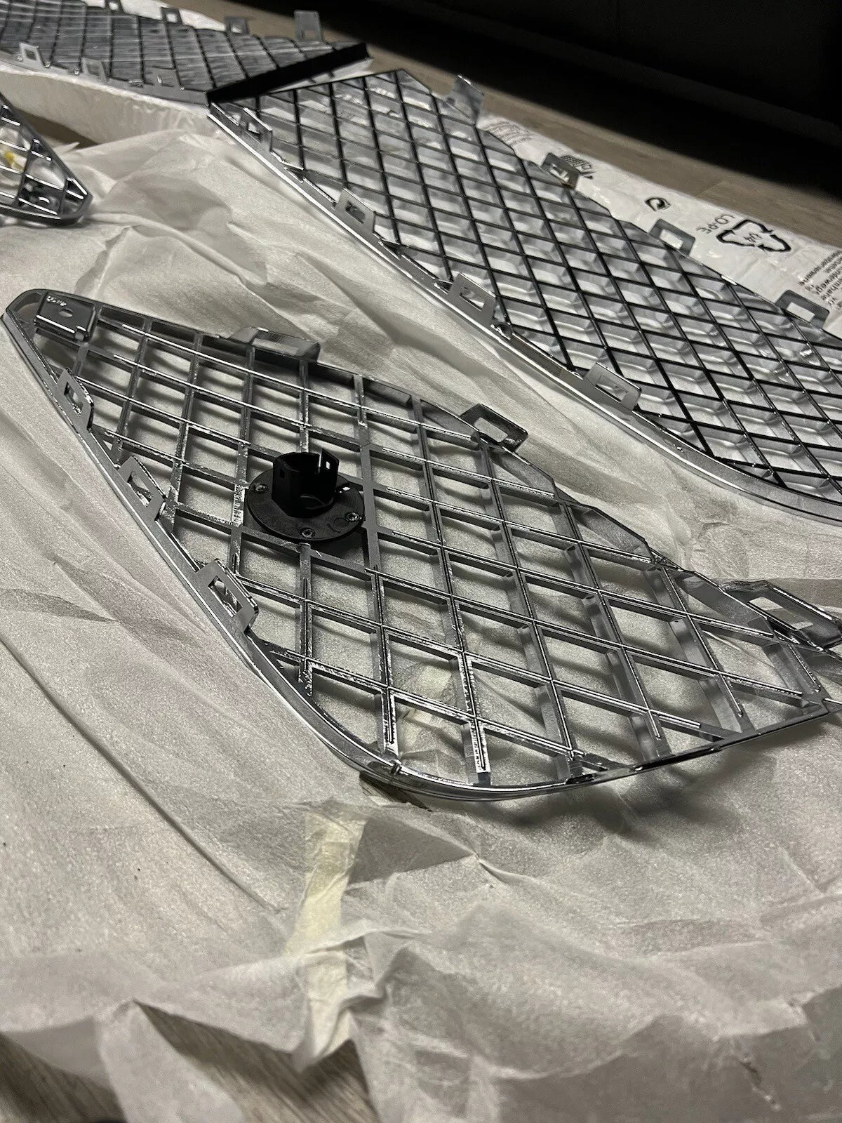 2016-2018 Bentley Continental GT GTC Front Bumper Lower Grille Set Chrome