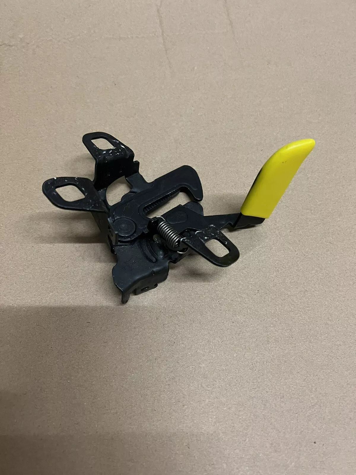 Maserati Ghibli Front Hood Bonnet Lock Latch Release Lever 670002099