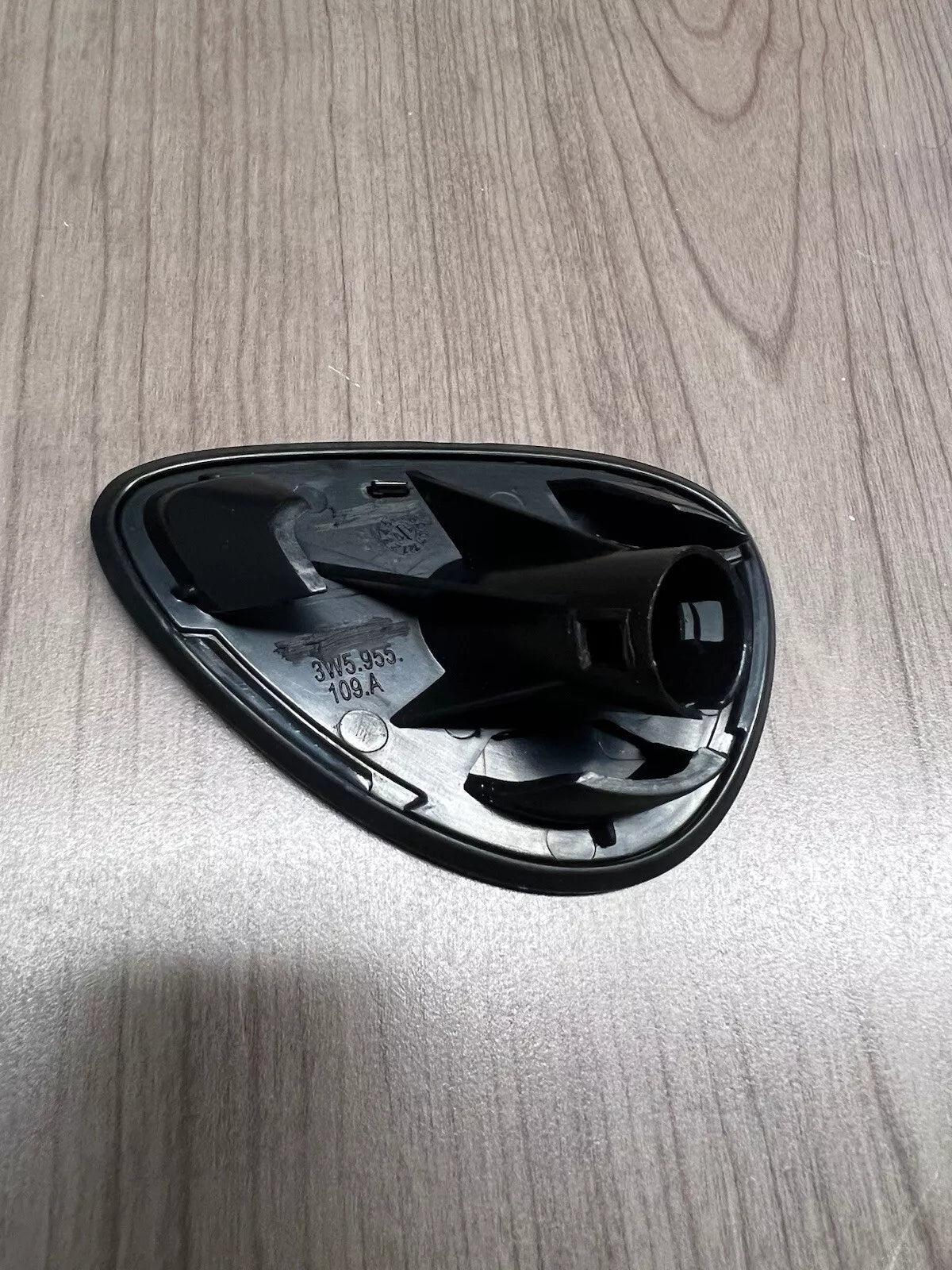 06-13 Bentley Continental Flying Spur Front Bumper Headlight Washer Cover Left