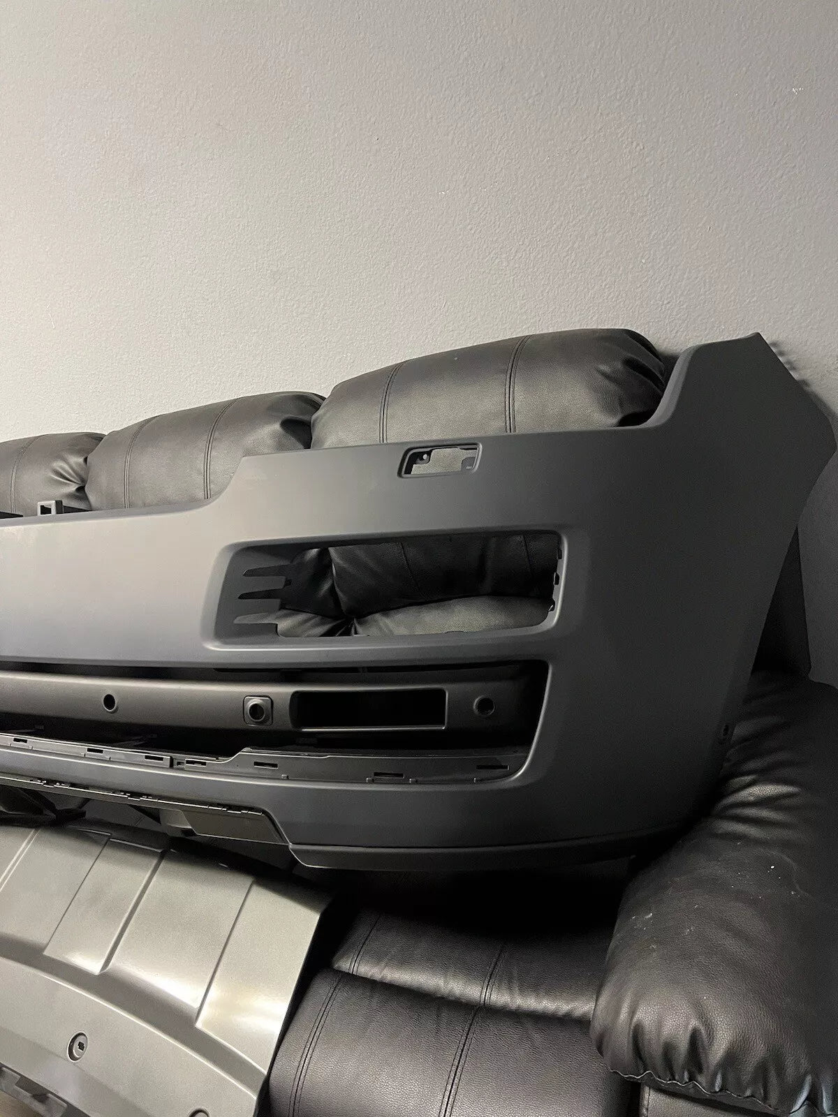 2013-2017 Land Rover Range Rover Vogue Front Bumper Cover L405 LR064624