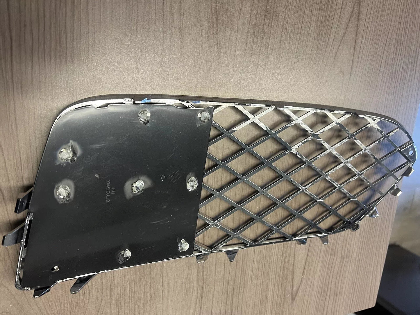 2017-2020 Bentley Bentayga Front Bumper Lower Grille Chrome Right Passenger