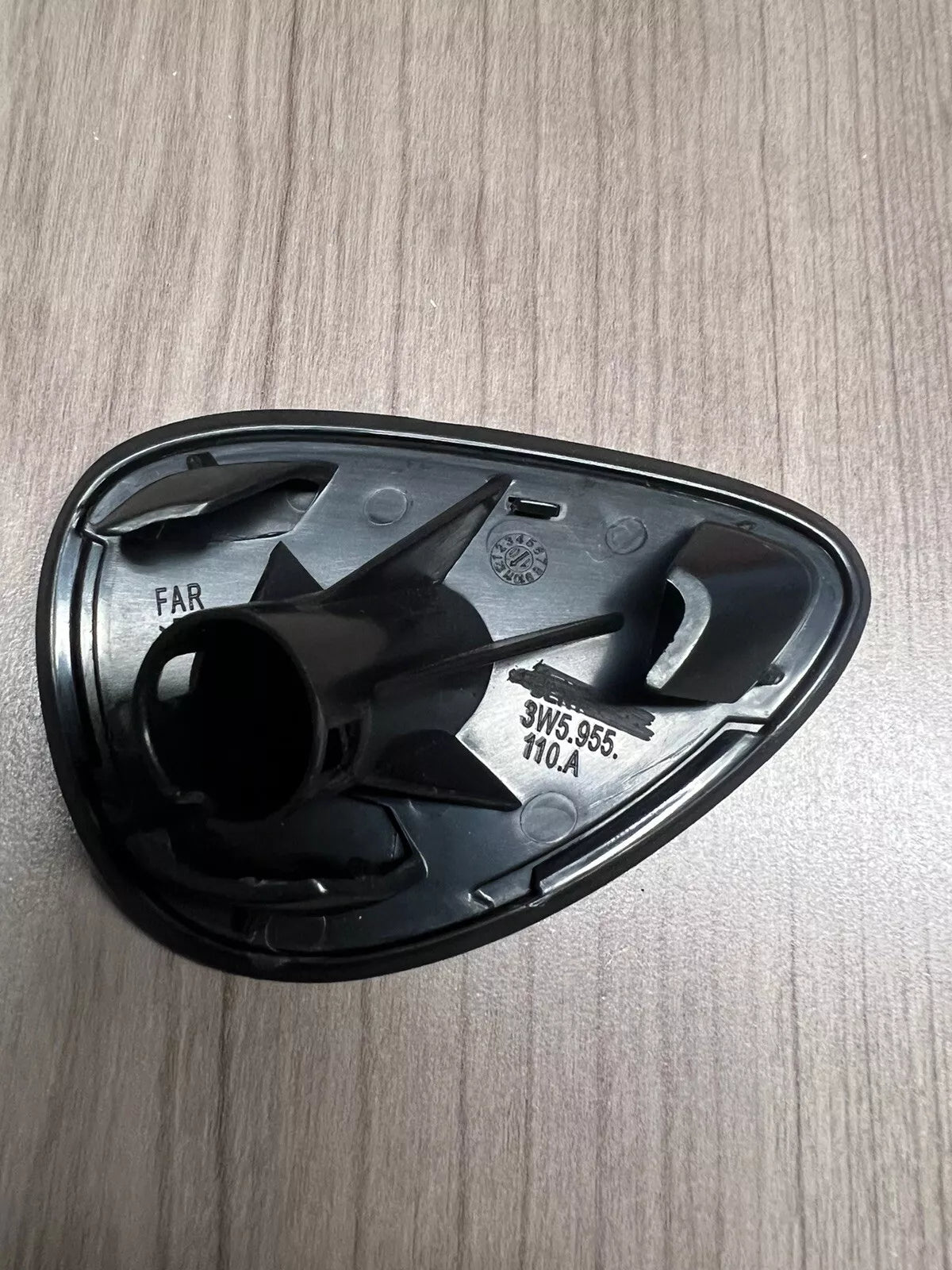 06-13 Bentley Continental Flying Spur Front Bumper Headlight Washer Cover Right