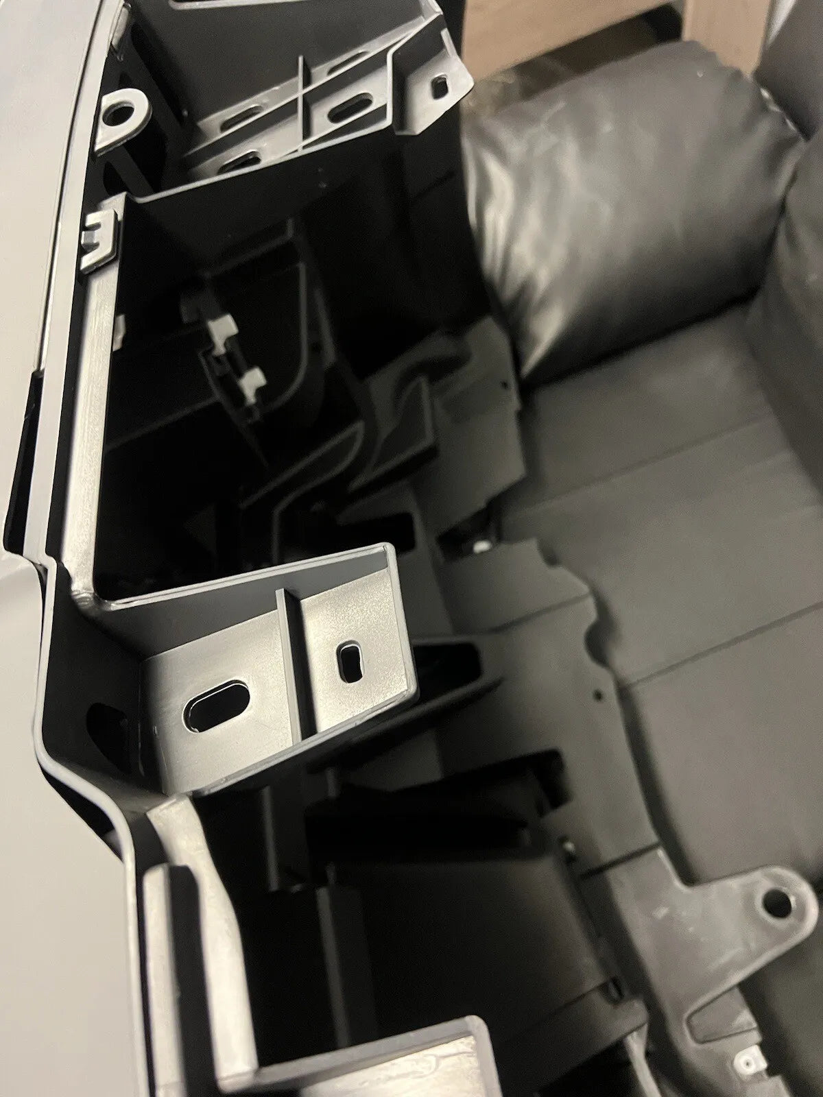 2011-2013 Land Rover Range Rover Sport Autobiography Front Bumper Cover LR019739