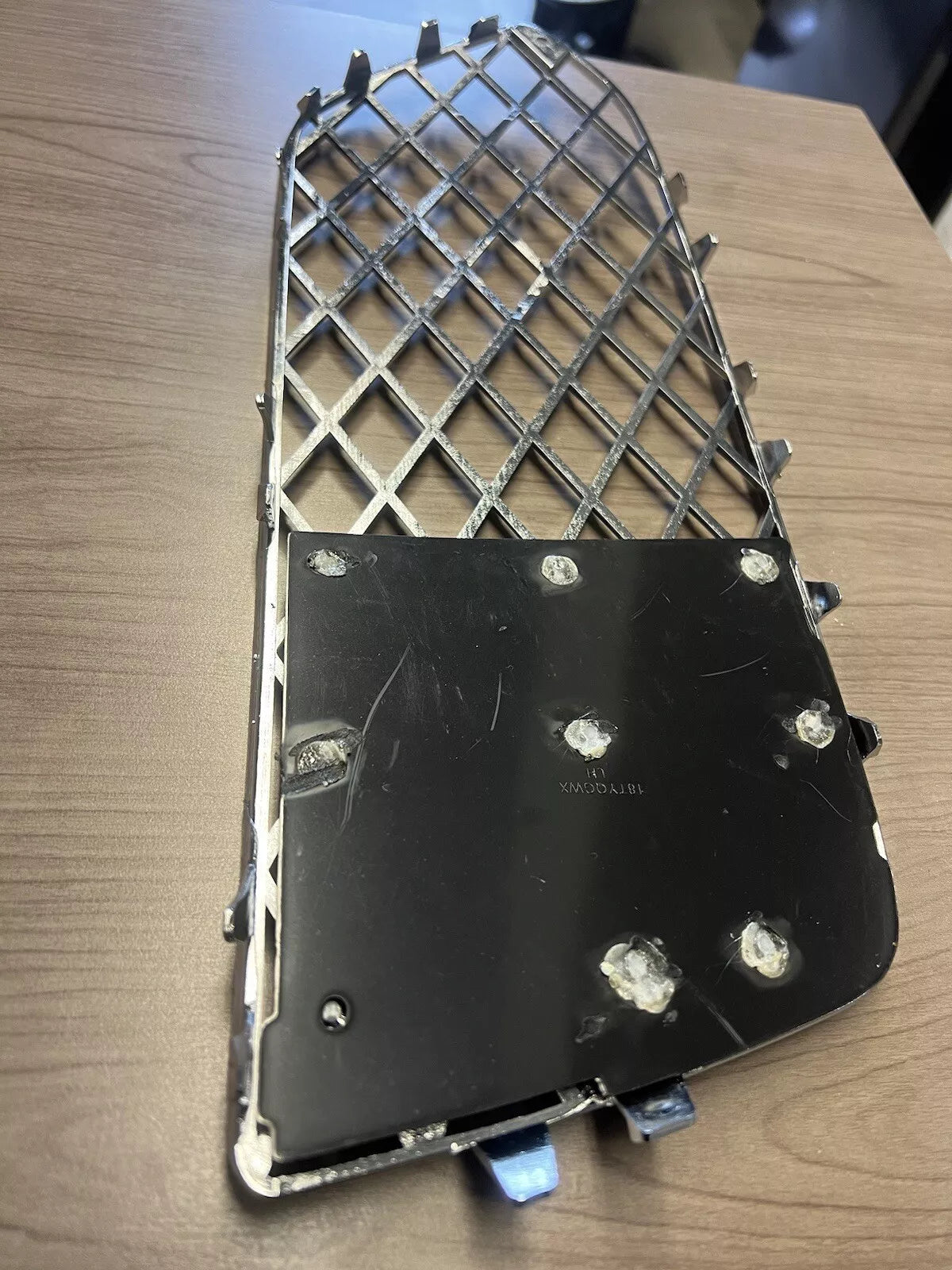 2017-2020 Bentley Bentayga Front Bumper Lower Grille Chrome Left Driver Side