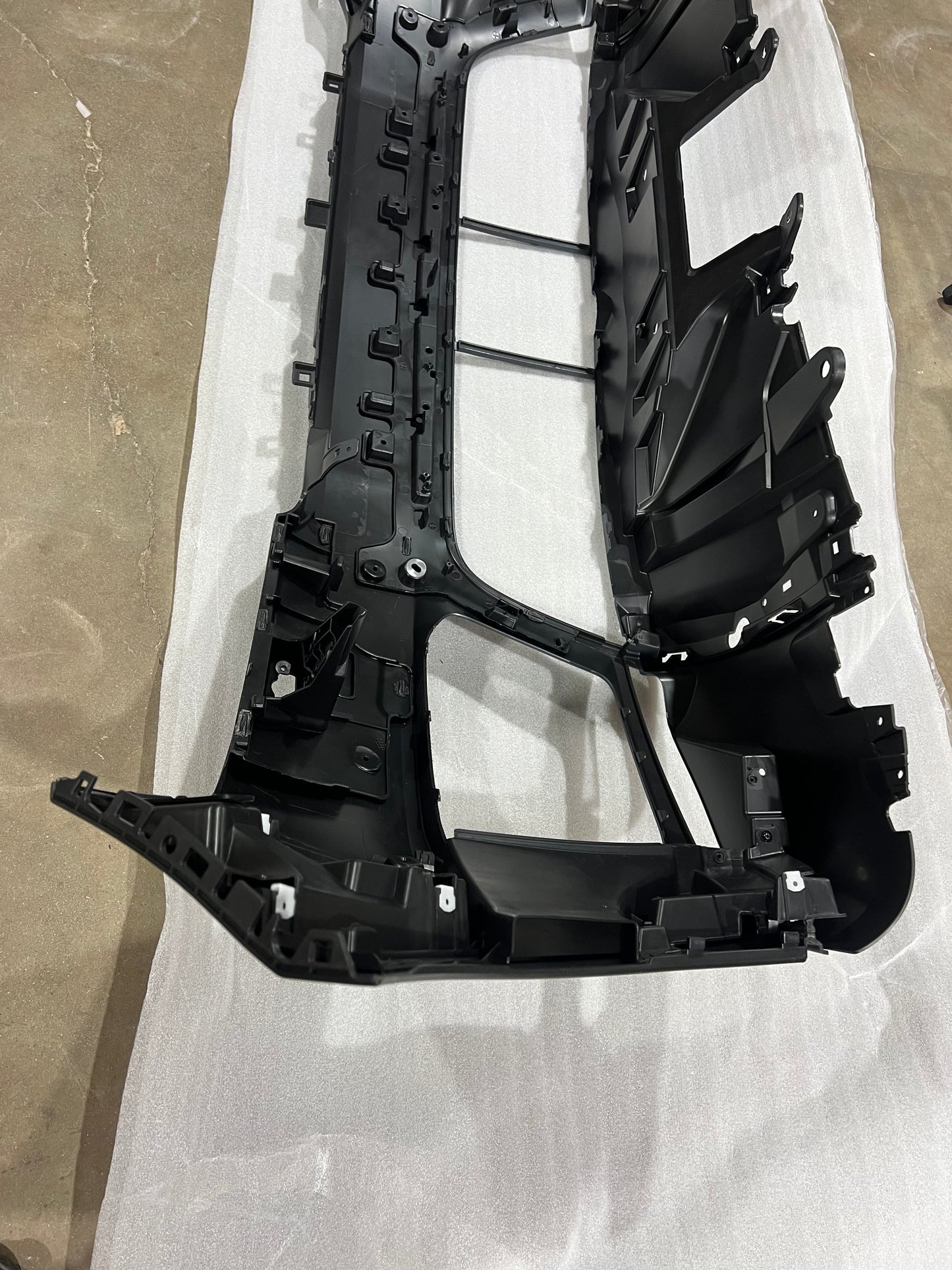 2018-2022 Range Rover Sport Front Bumper Complete Assembly Grille Lights Valance Bracket