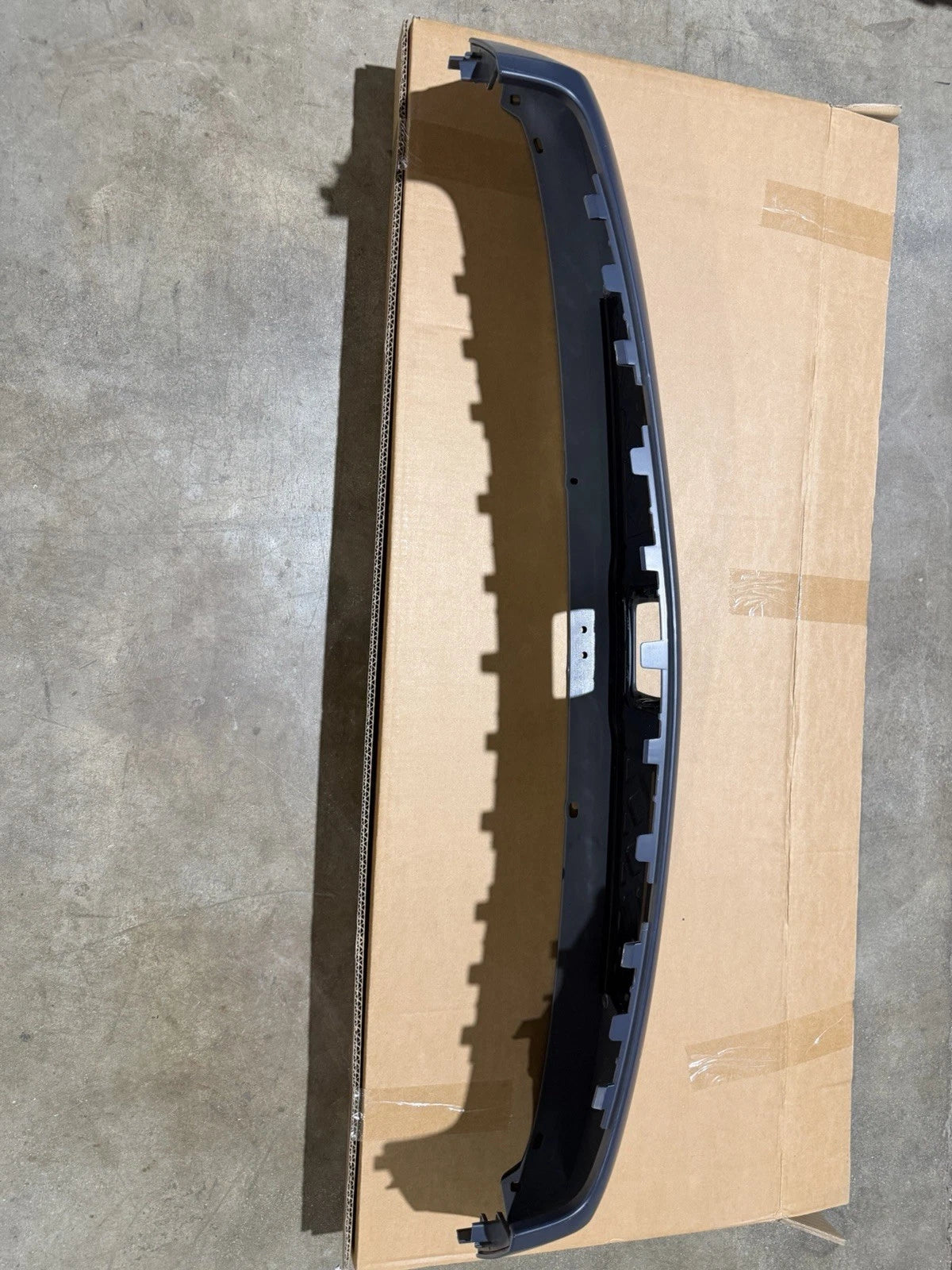 2017-2024 Rolls Royce Cullinan Front Radiator Grille Frame Cover Surround Trim 51117468669