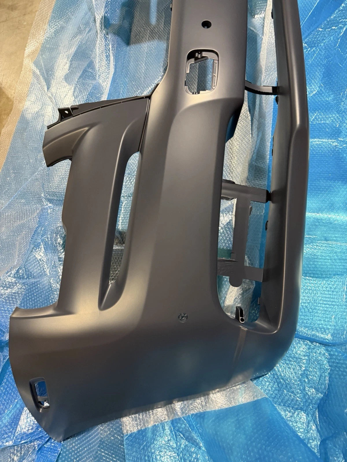 2017-2021 Rolls Royce Wraith Dawn Front Bumper Cover 51117397114 New