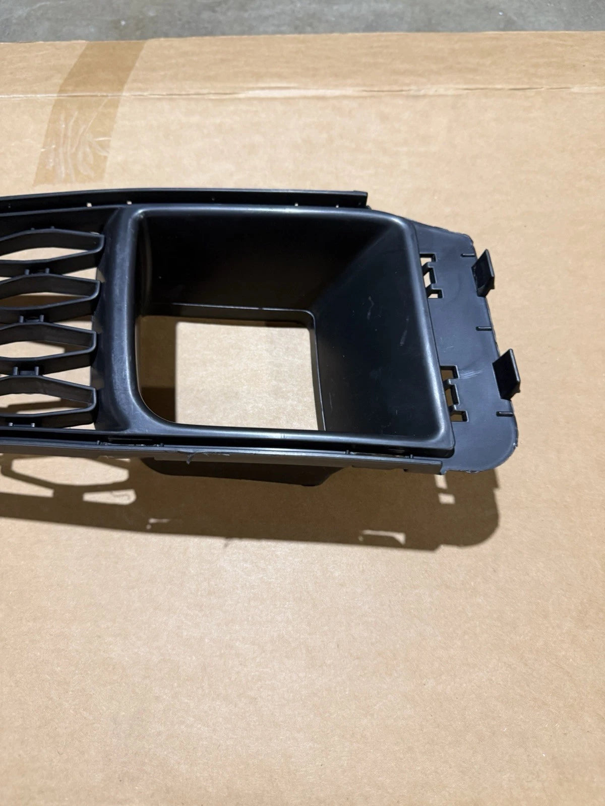 2018-2020 Rolls Royce Ghost Front Bumper Lower Grille Right Passenger Side 51117446961 New