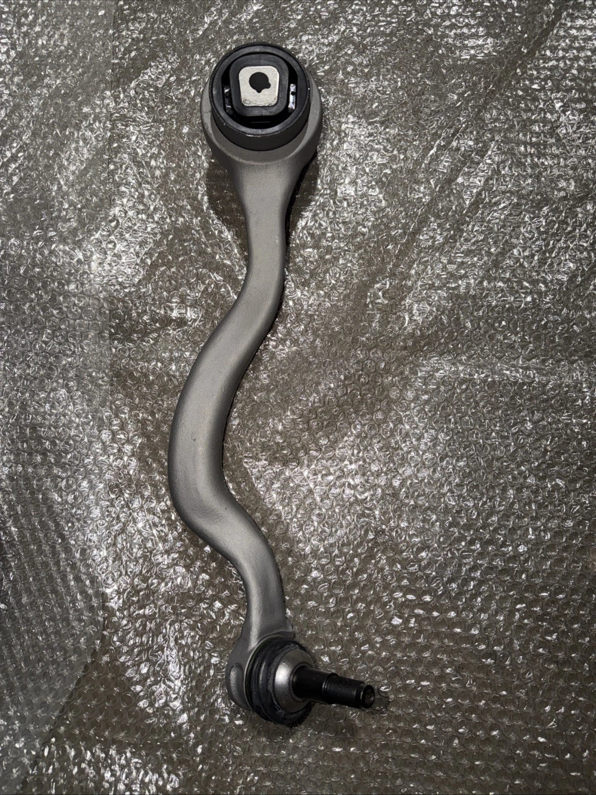 Rolls Royce Cullinan Front Lower Control Arm Tension Strut Right Passenger Side 31106872718