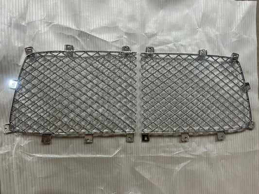 2017-2020 Bentley Bentayga Front Bumper Main Radiator Grille Mesh Chrome