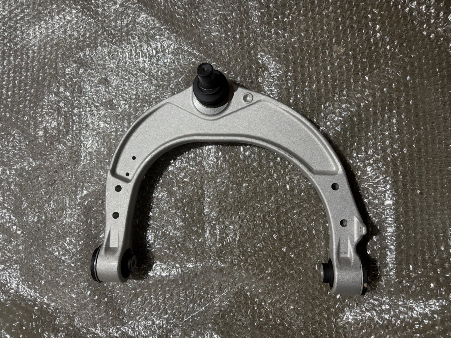 2019-2024 Rolls Royce Cullinan Front Left Upper Control Arm Wishbone Driver Side