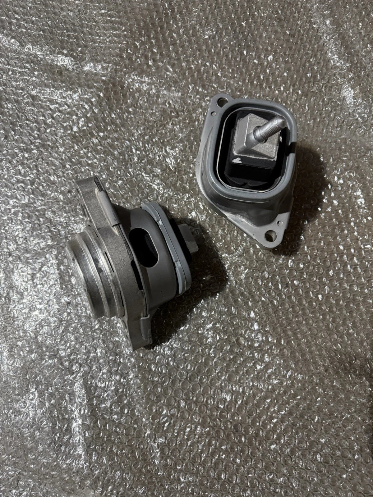 2004-2017 Rolls Royce Phantom Engine Mount Set Left Right 22116765320