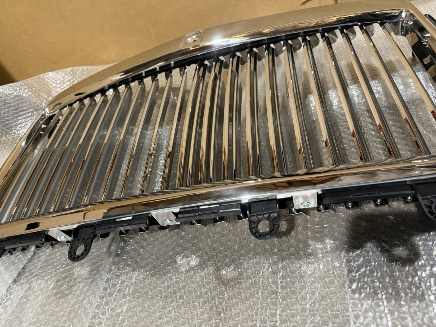 2019-2023 Rolls Royce Cullinan Front Radiator Grille Chrome 51137448950 New