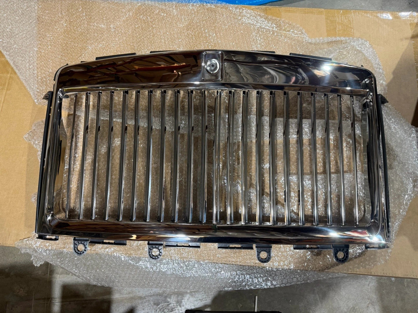 2019-2023 Rolls Royce Cullinan Front Radiator Grille Chrome 51137448950 New