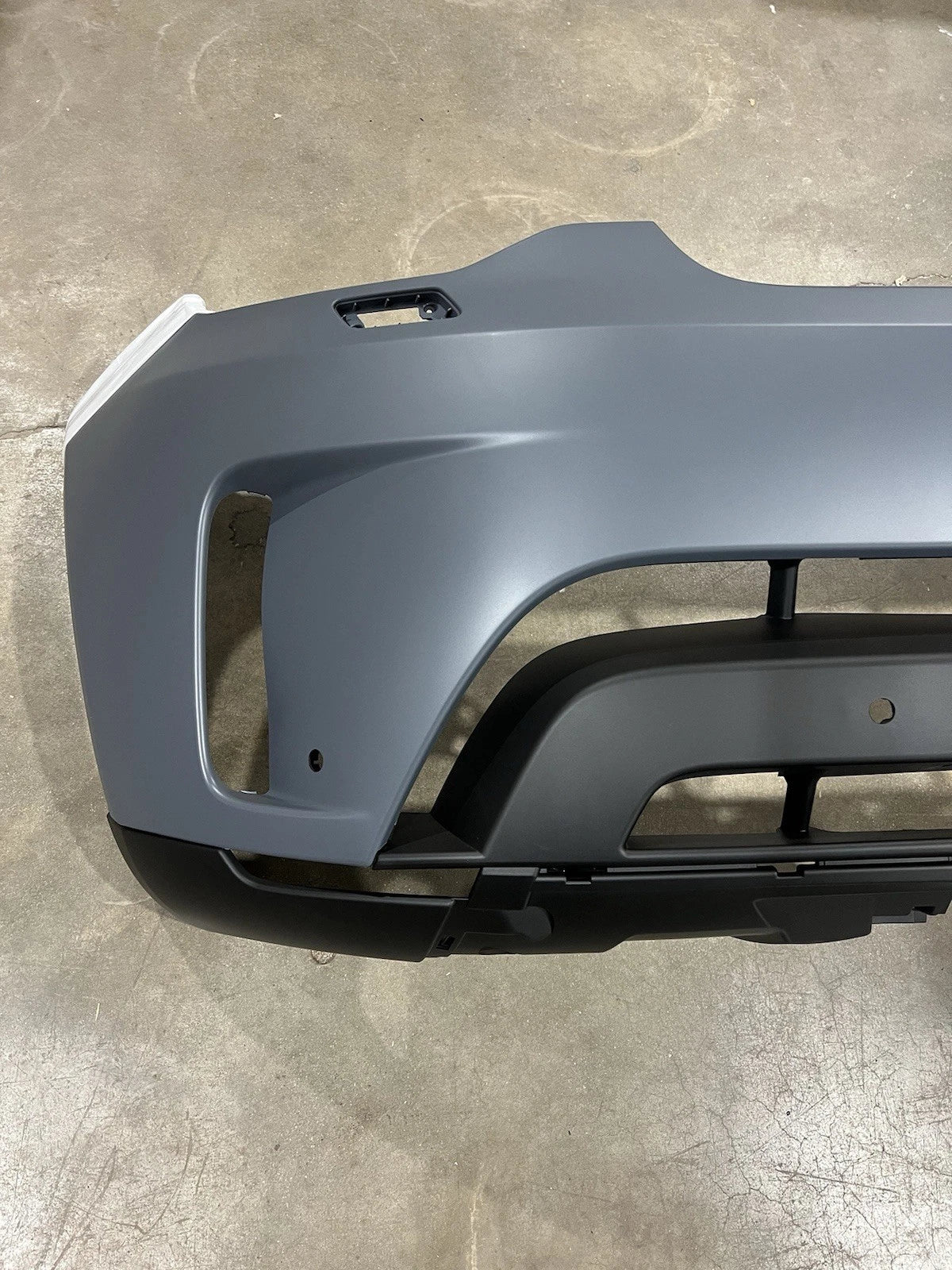 Land Rover Discovery Front Bumper Cover With Sensor Holes LR083059 2017-2020