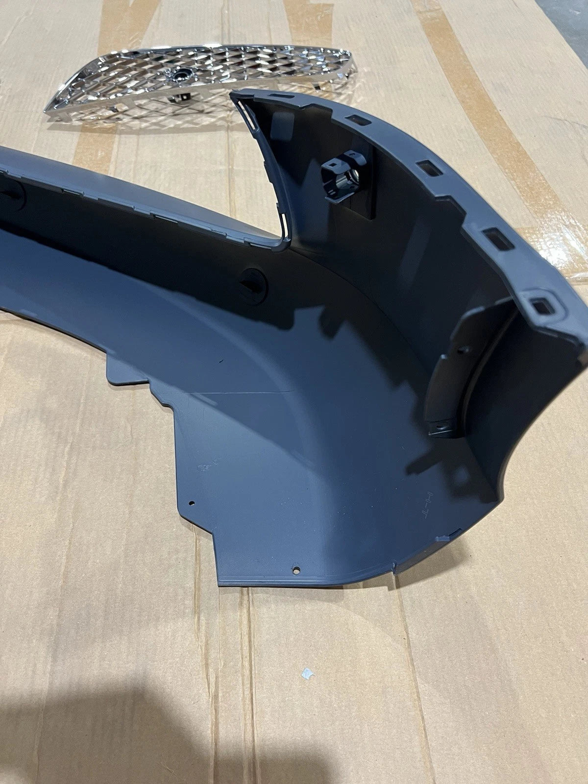 2012-2015 Bentley Continental GT GTC V8 4.0 Front Bumper Cover Lower Grille Set 3W3807217