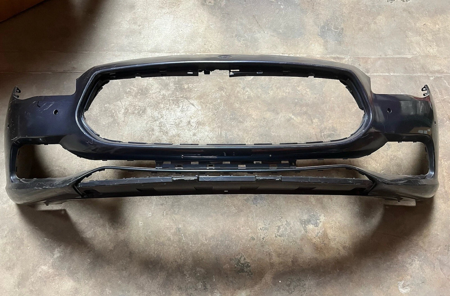 2017-2024 Maserati Quattroporte Front Bumper Cover 673006997 OEM
