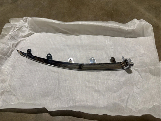 18-23 Rolls Royce Phantom Right Front Bumper Trim Molding Chrome Passenger Side