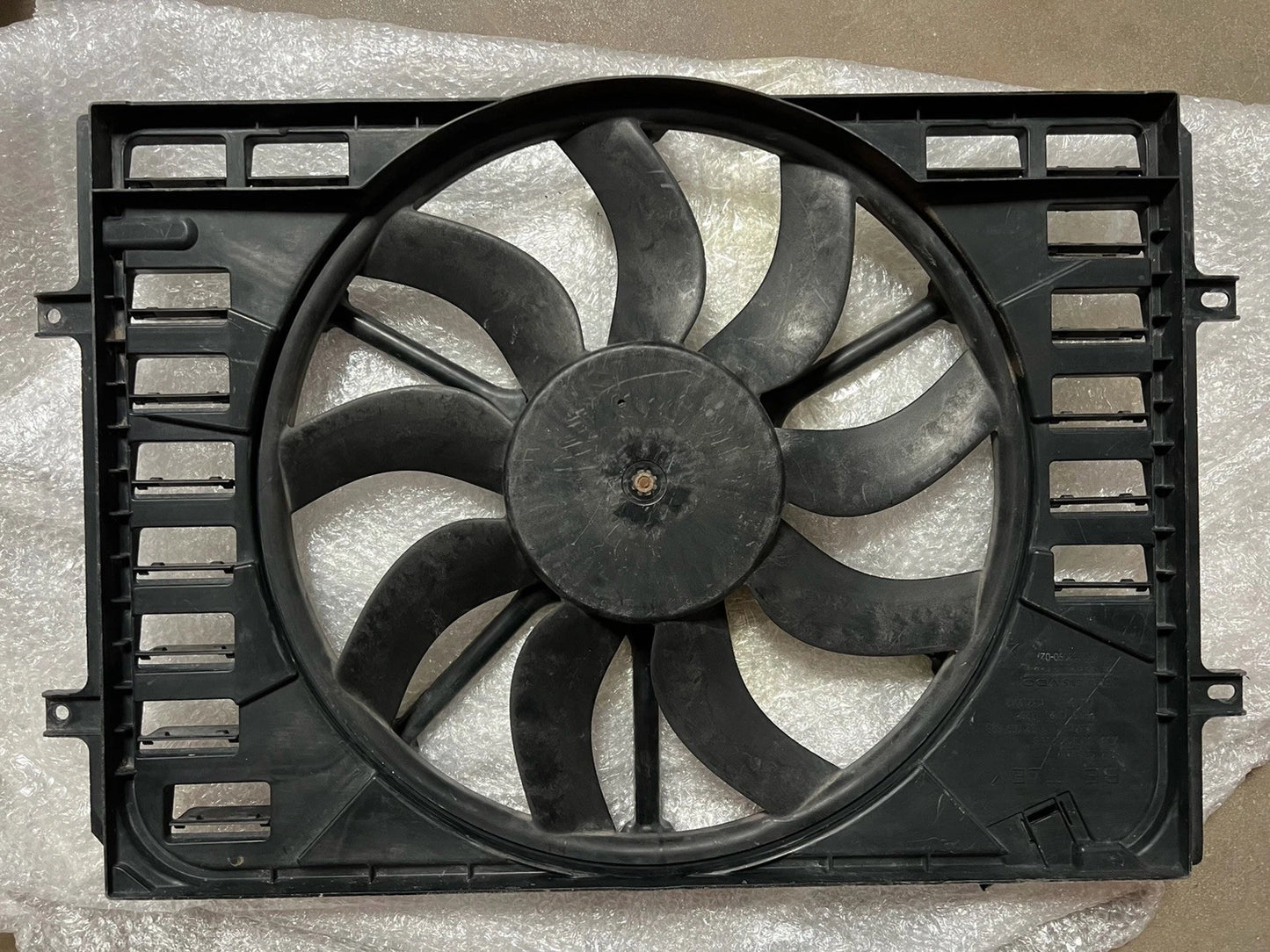 Bentley Continental GT GTC Flying Spur Cooling Fan W12 6.0 3W0 121 205 E