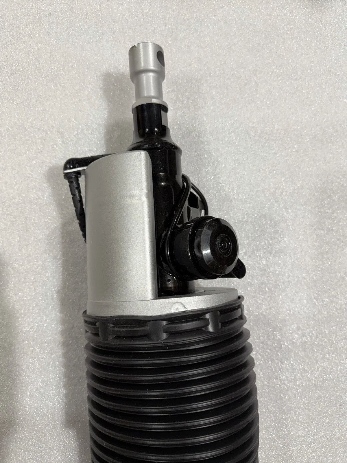 2010-2019 Rolls Royce Ghost Front Air Suspension Strut Spring Left Driver Side