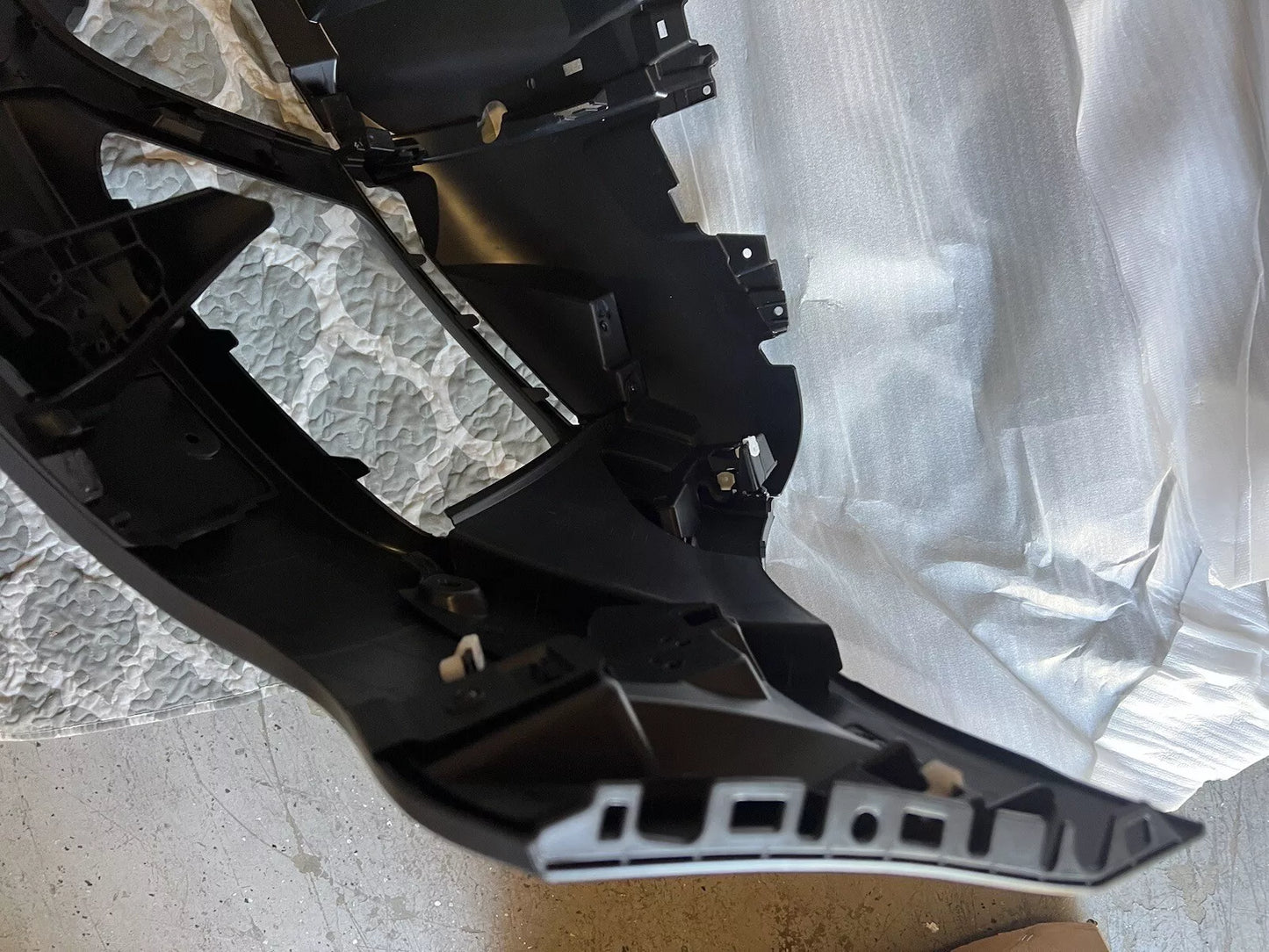 Land Range Rover Sport L494 Front Bumper Cover 2018-2022