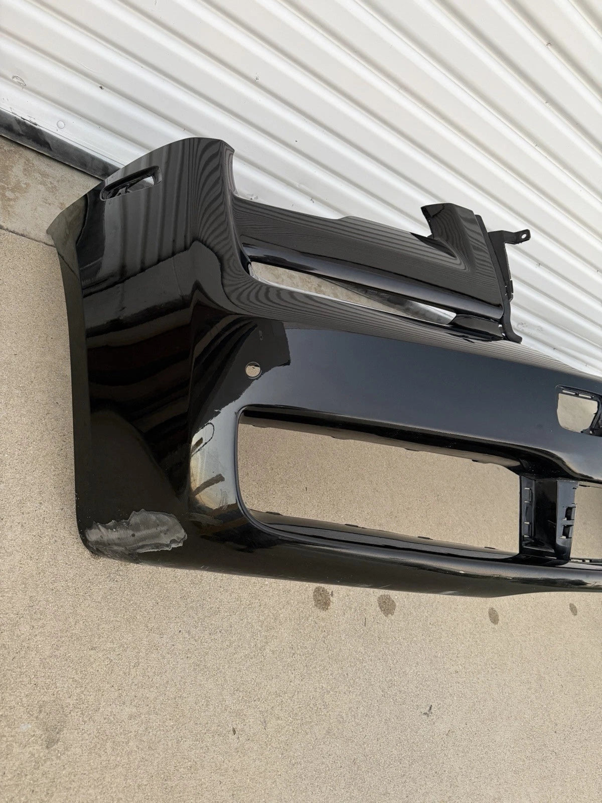 2018 2019 2020 Rolls Royce Ghost Front Bumper Cover 51117446939 OEM